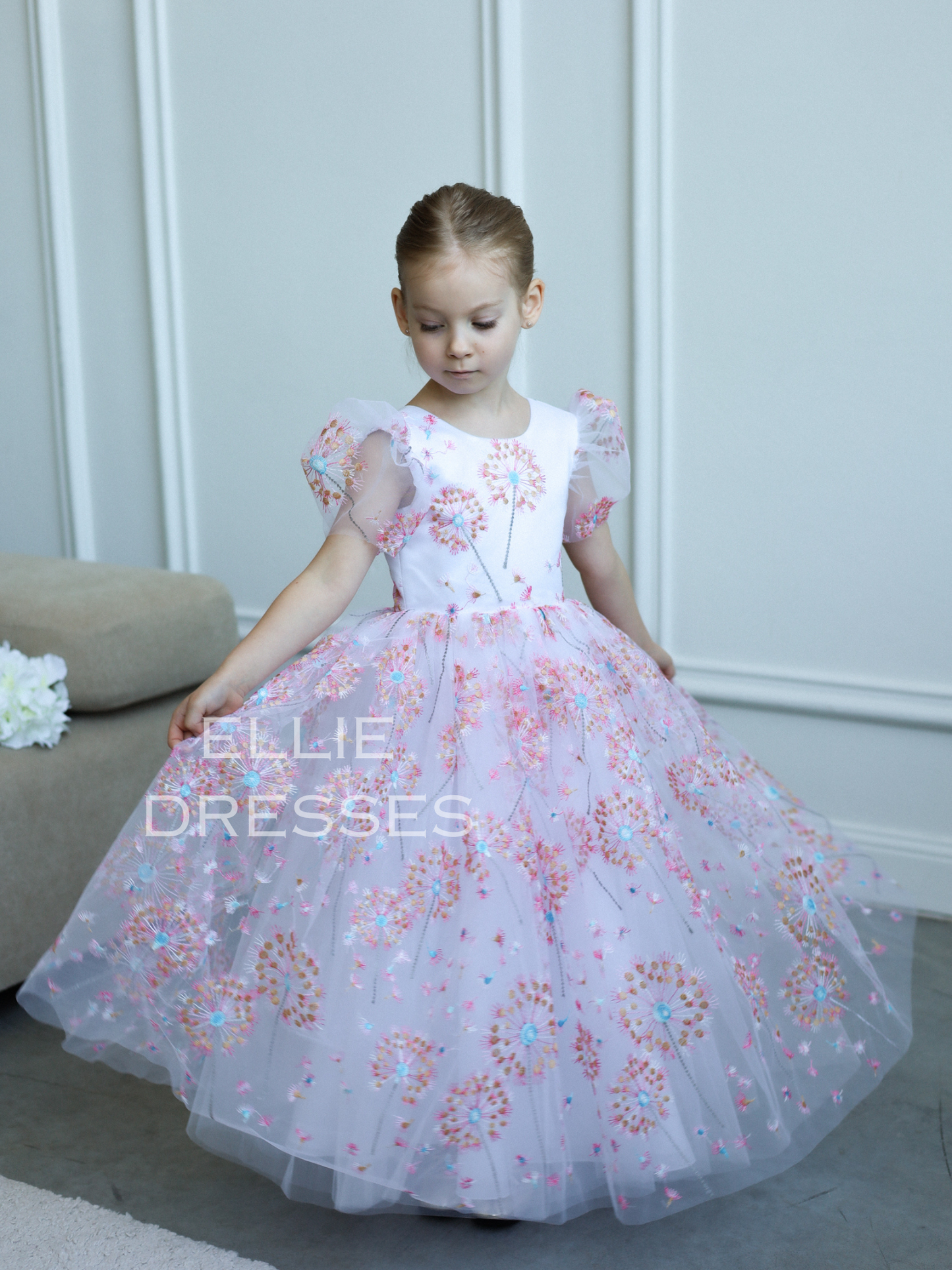 NEW! Pink dress with dandelions