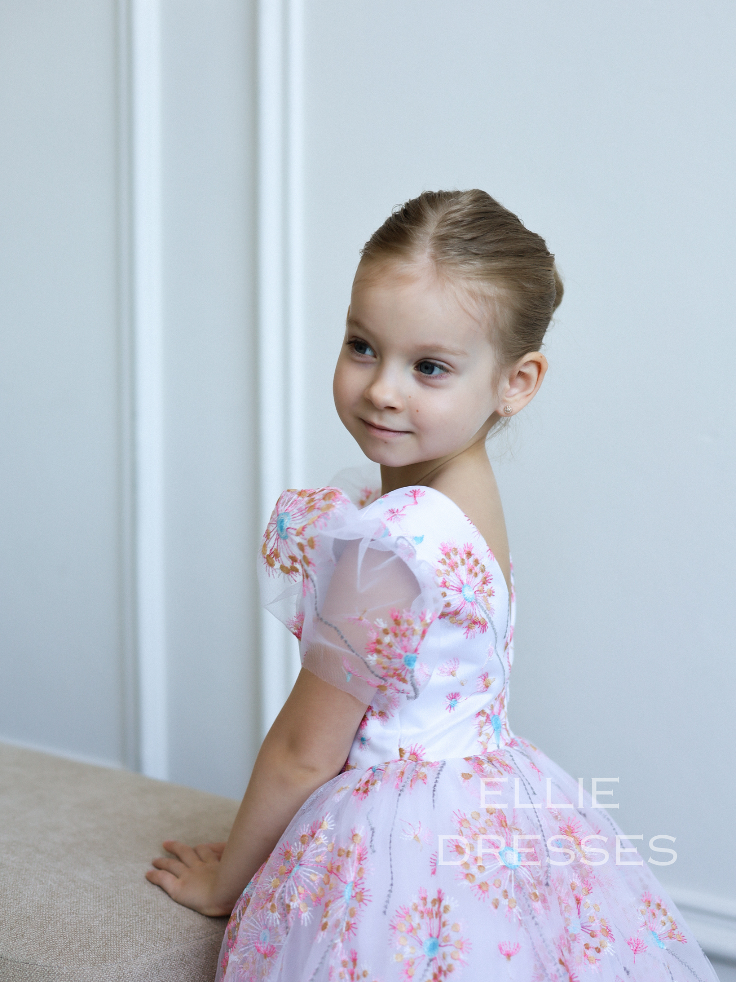 NEW! Pink dress with dandelions