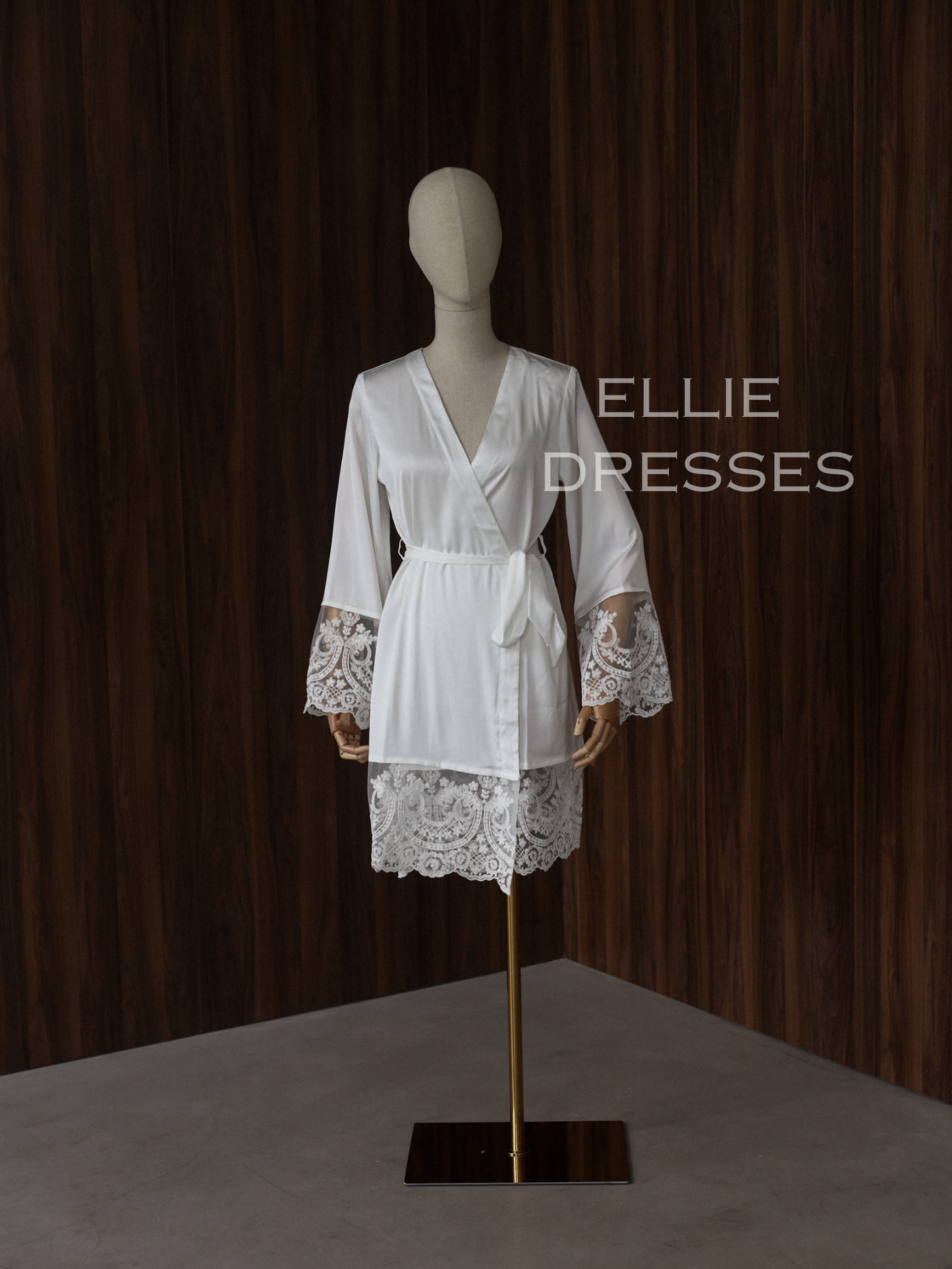 Short Wedding Lace Robe