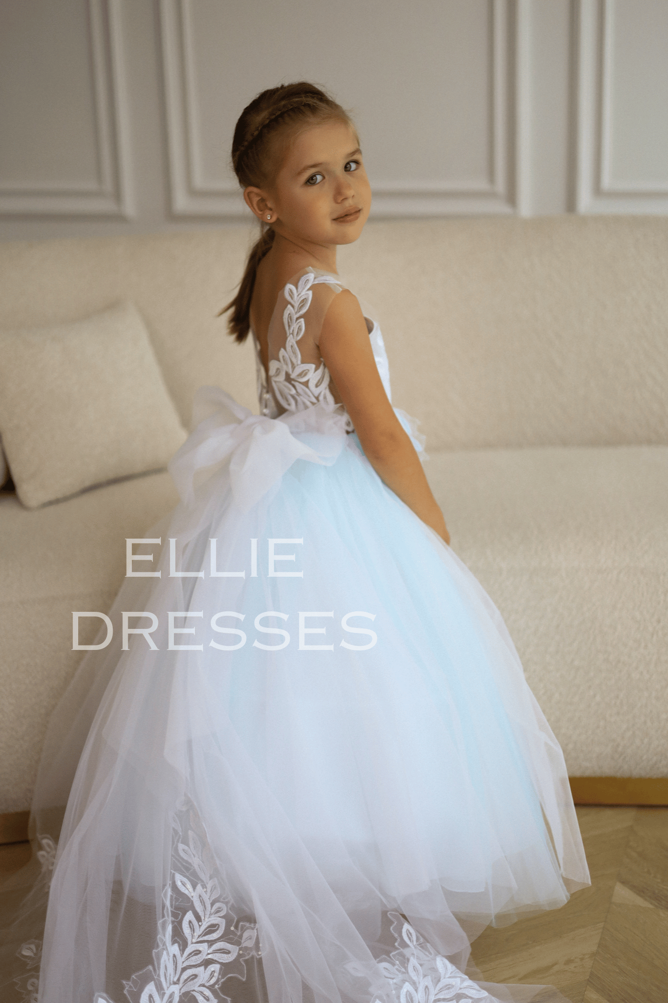 Light Blue Flower Girl Dress 5 years / With Train Light Blue Flower Girl Dress 5 years / With Train