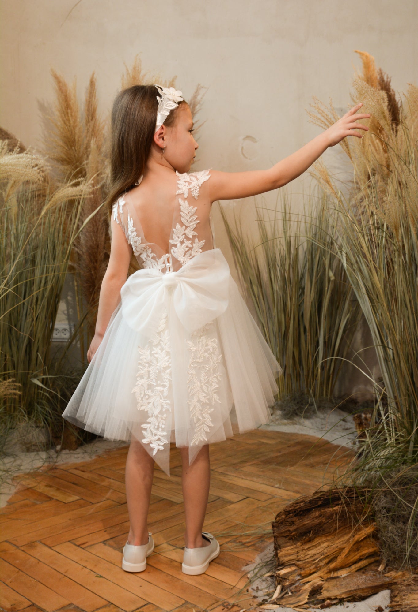 Short Flower Girl Dress 6 Years / White Short Flower Girl Dress 6 Years / White
