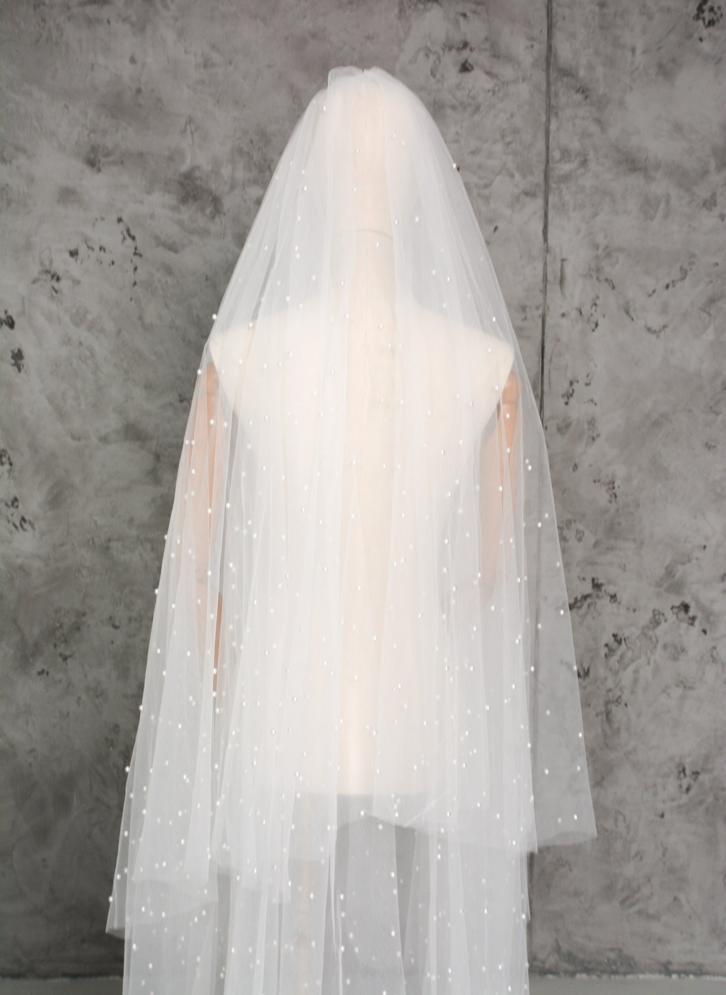 PEARL LAYER VEIL