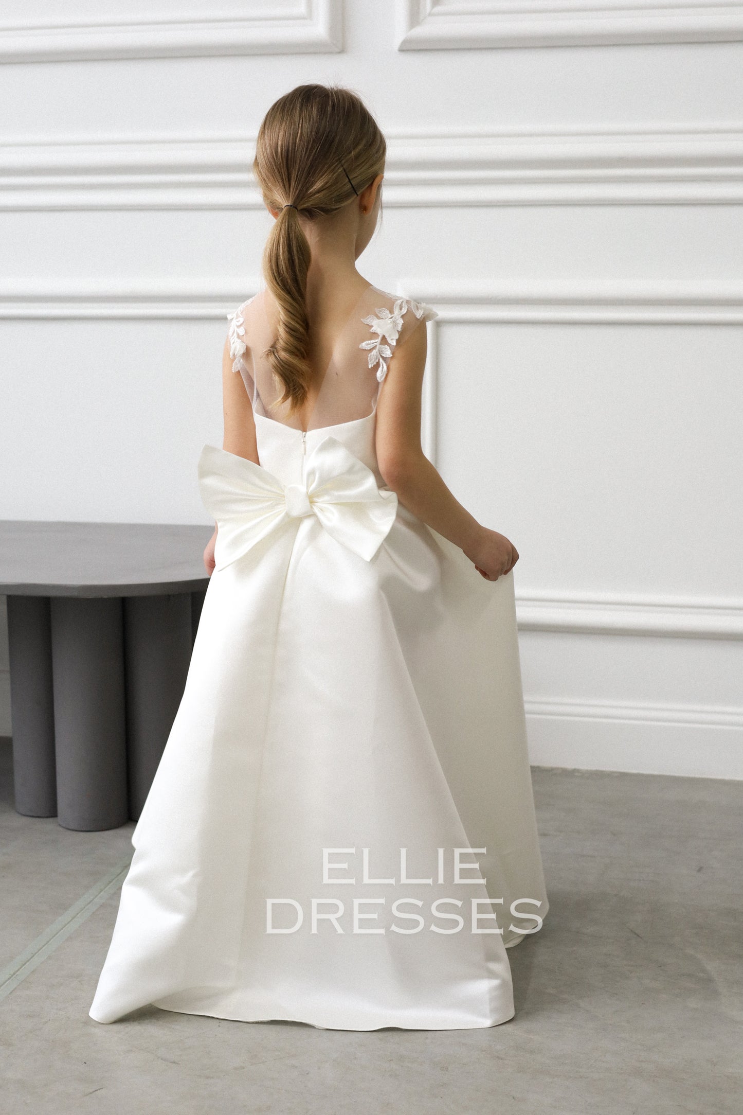 NEW! Classy satin dress