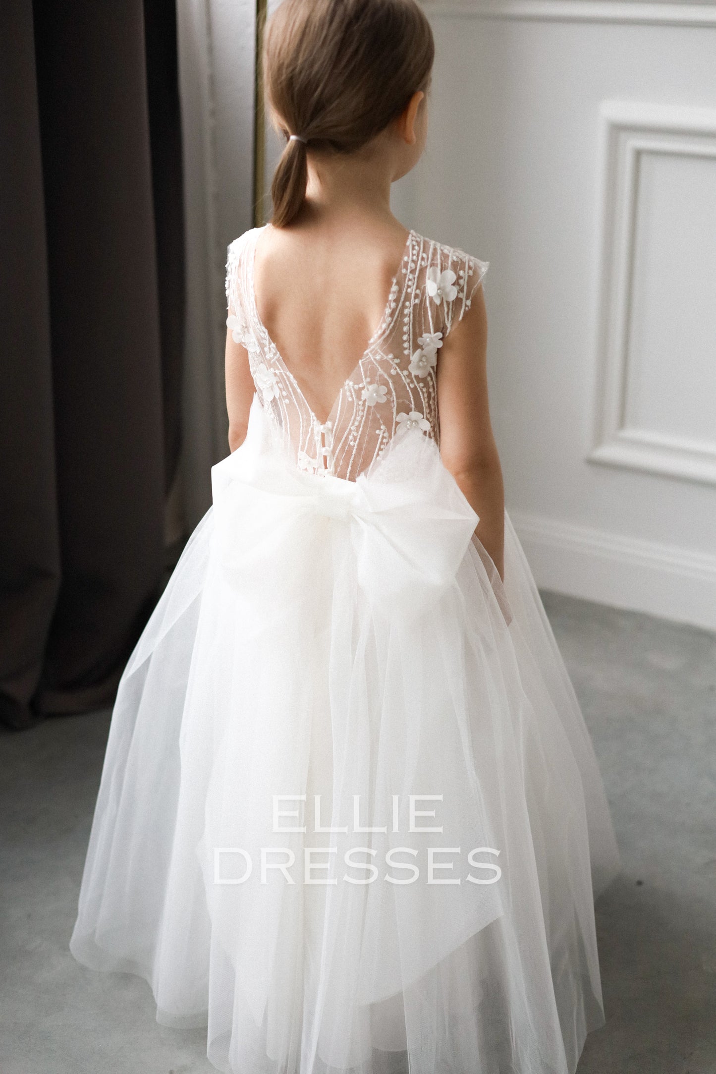 NEW!! Simple Lace Dress