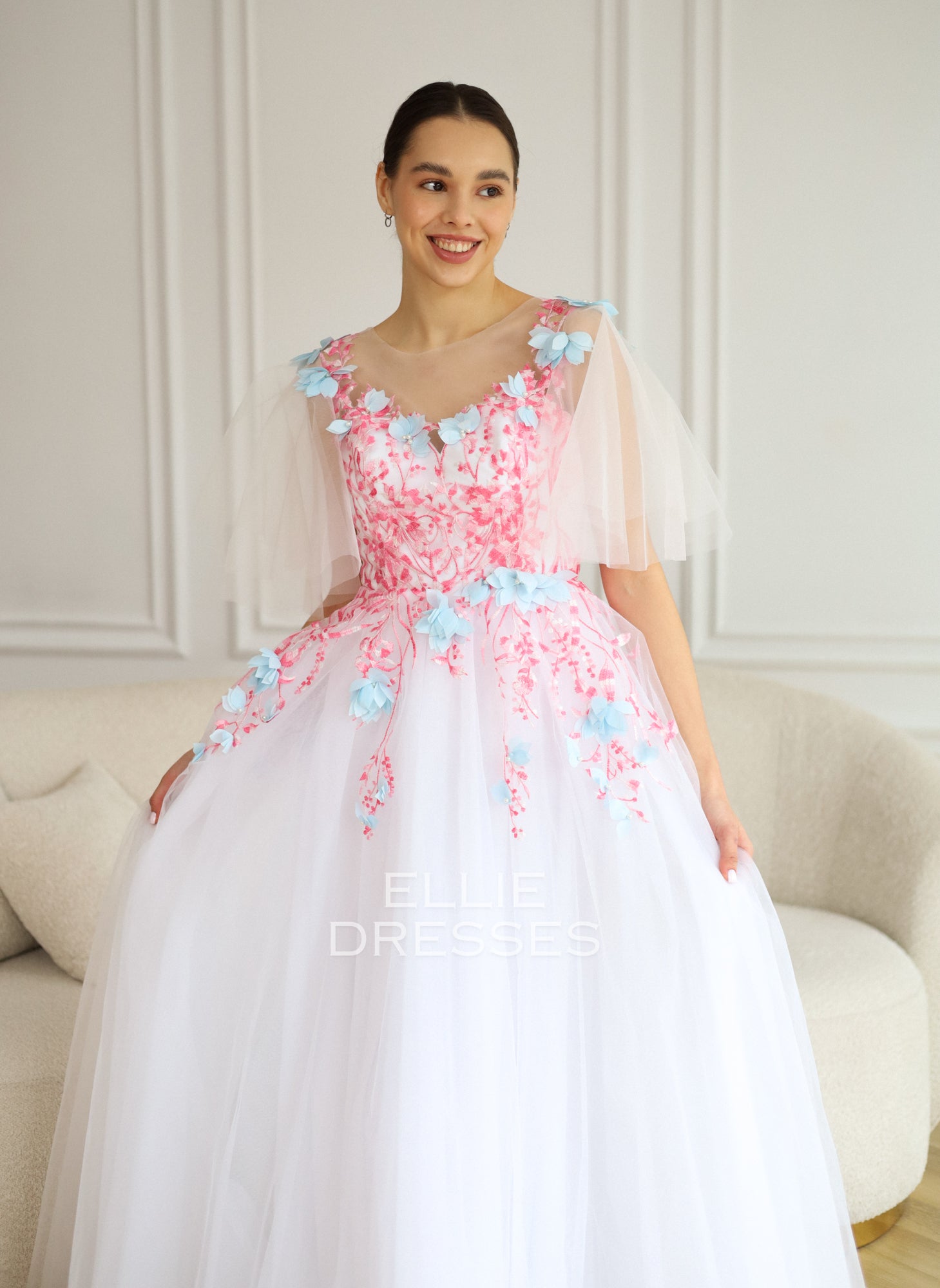 Colored Bride Dress with pink lace 10 / Ivory Colored Bride Dress with pink lace 10 / Ivory