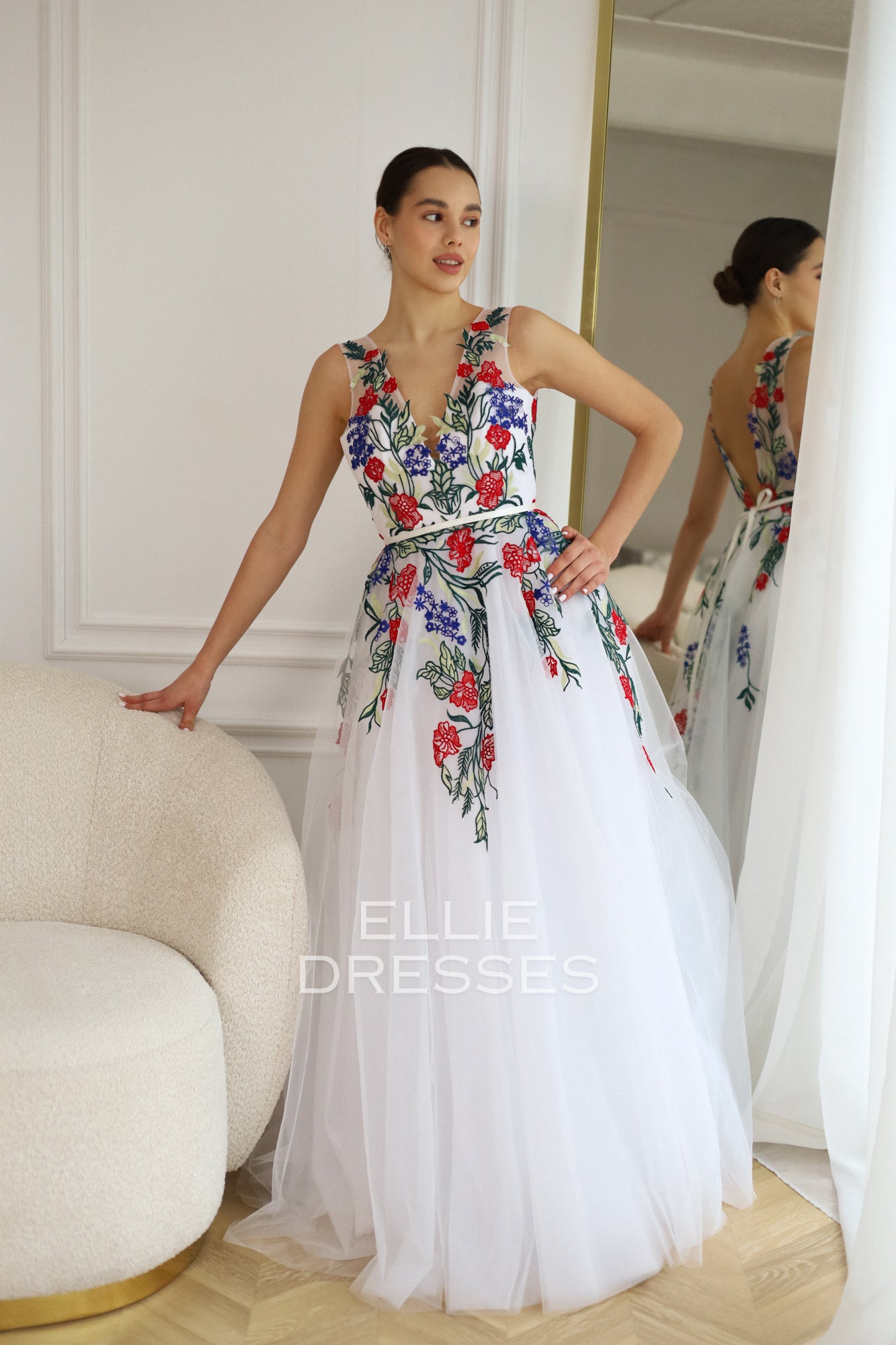 Colored Wedding Dress with Extra Sleeves 0 / White / Sleeveless Colored Wedding Dress with Extra Sleeves 0 / White / Sleeveless