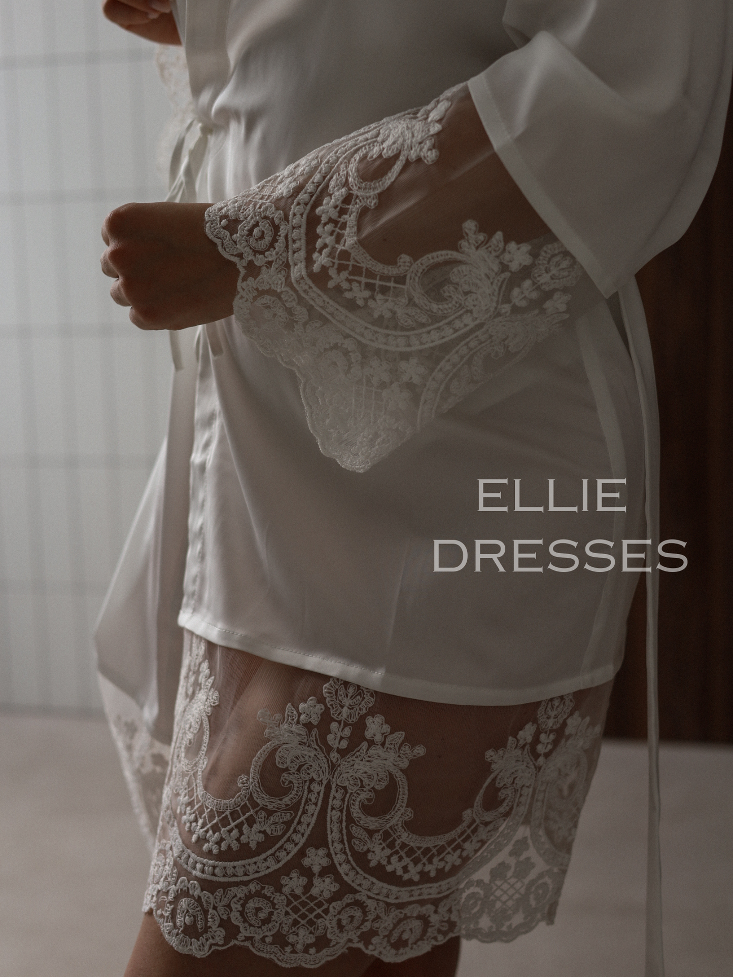 Short Wedding Lace Robe