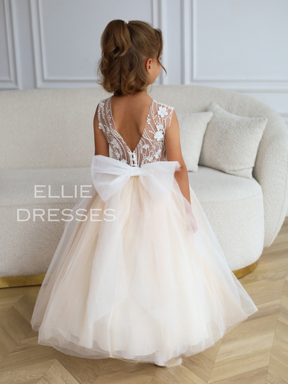 NEW!!  Simple Lace Dress l17
