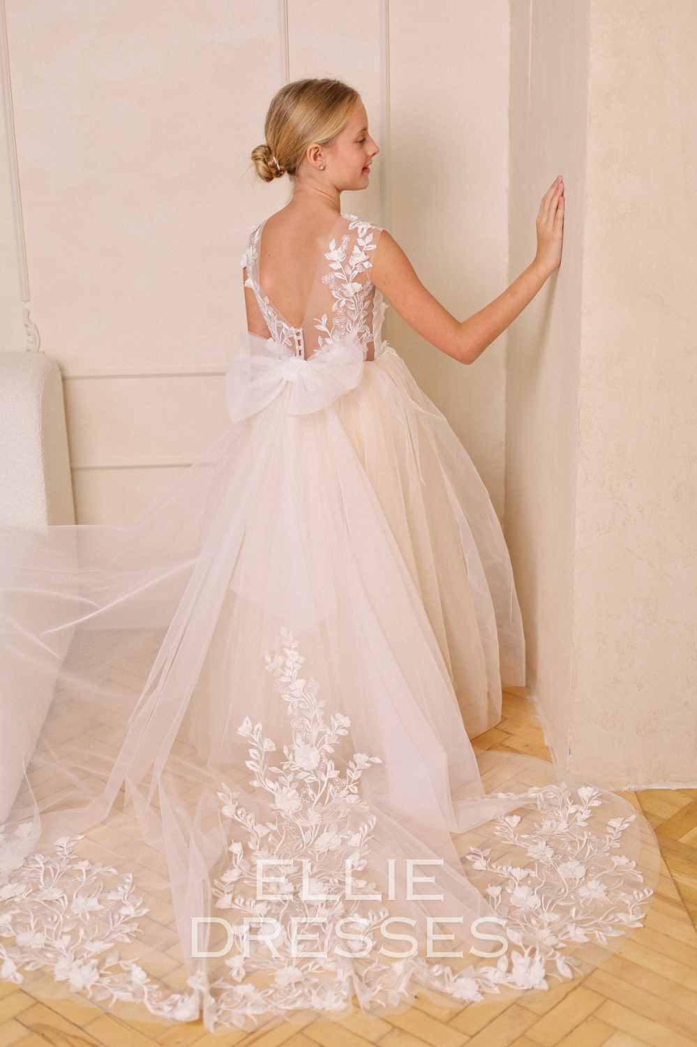 Nude Puffy Dress with floral lace