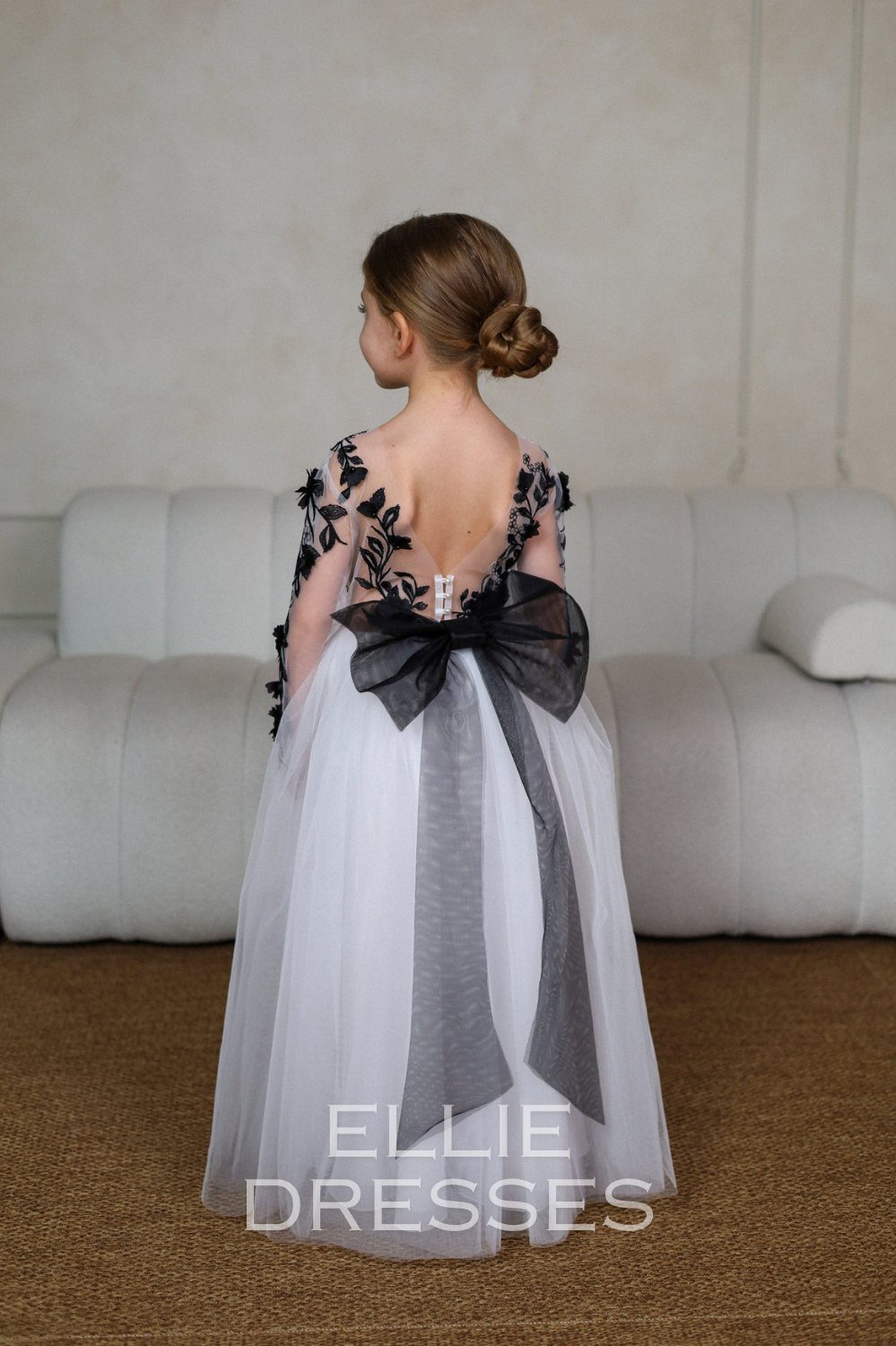 black and white sleeve dress ZAPAKA Women Patchwork Satin Formal with Pockets A Line V Neck Long Sleeves Evening Dress with Slit, Black / AU8 The sweetheart neckline Black And White Cut-Out Long