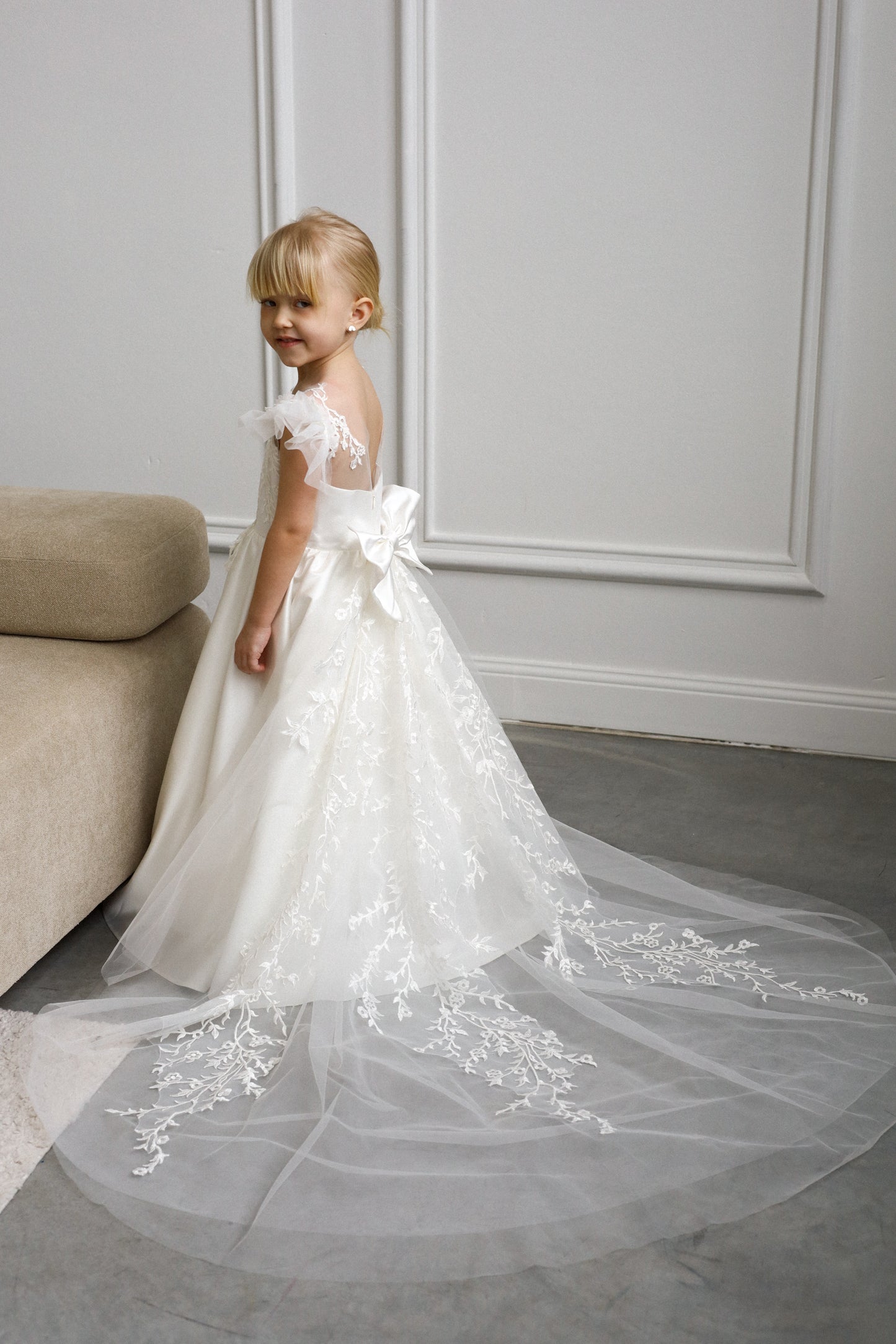 NEW! Puffy Sleeves dress with satin skirt