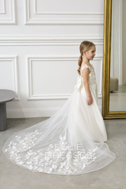 NEW! Classy satin dress