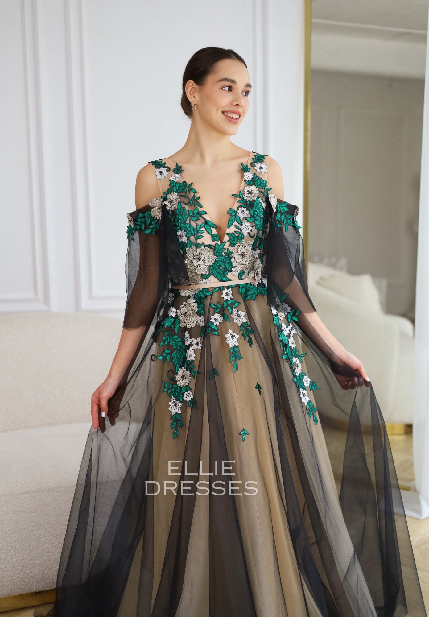 Black Wedding Dress with green lace 6 / Extra Sleeves