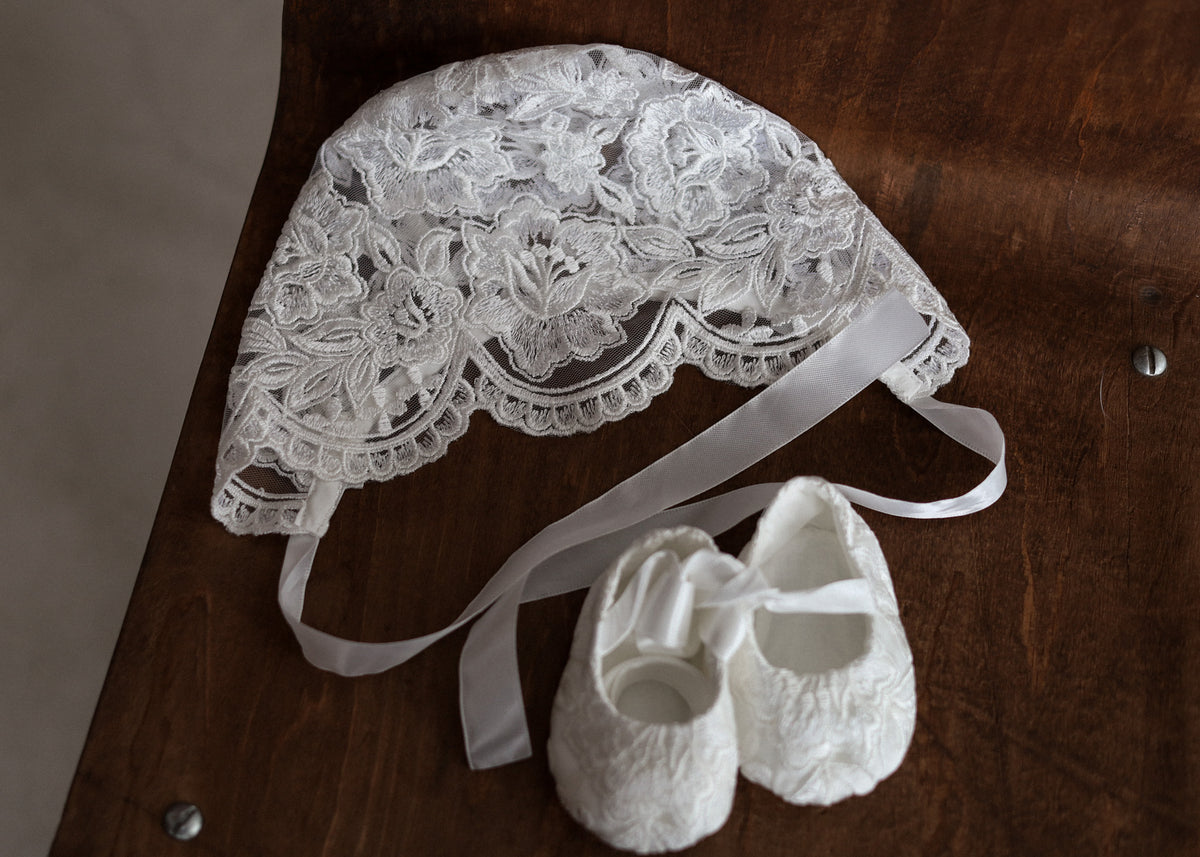 CW14 – Ivory Lace Christening Dress Set, Short Sleeve